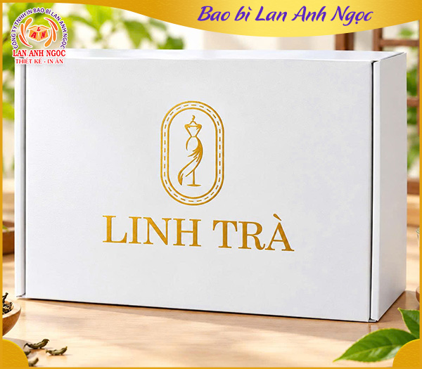 Hộp cứng đựng quần áo